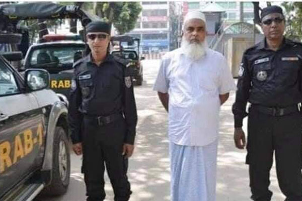 কোটিপতি গাড়িচালক মালেকের বিরুদ্ধে মামলা, রিমান্ডের আবেদন