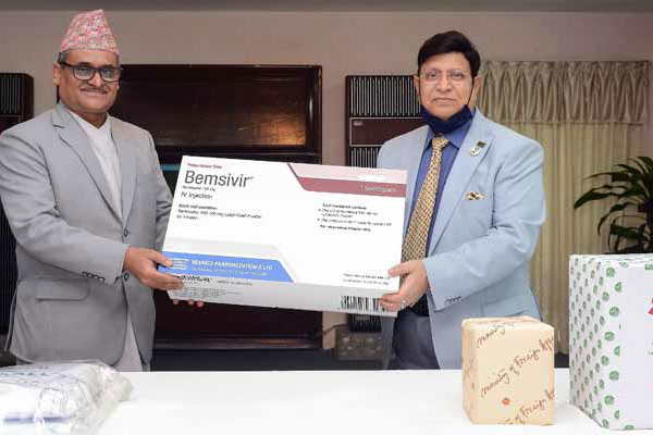 নেপালকে করোনার চিকিৎসাসামগ্রী দিল বাংলাদেশ
