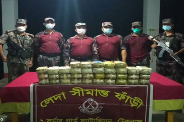 কেওড়া জঙ্গল থেকে সাড়ে ৩ লাখ ইয়াবা উদ্ধার