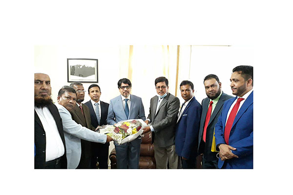 কাতারে রাষ্ট্রদূতের সঙ্গে ফেনী সমিতির শুভেচ্ছা বিনিময় 

