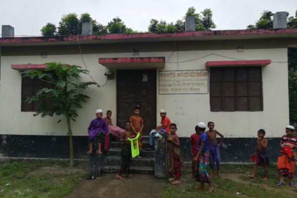 ঠাকুরগাঁওয়ে কমিউনিটি ক্লিনিকের স্বাস্থ্যসেবা থেকে বঞ্চিত সাধারণ মানুষ