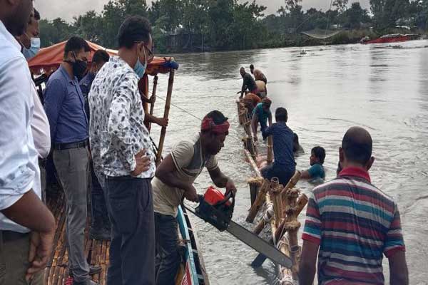 আত্রাই নদীর ৩টি অবৈধ বাঁধ অপসারণ করল প্রশাসন