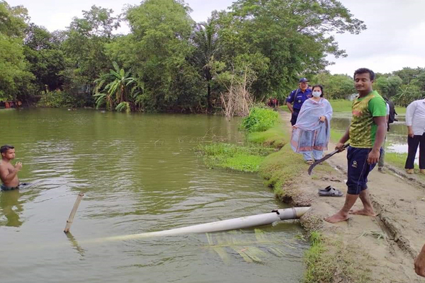 কসবায় পাঁচটি অবৈধ ড্রেজার ও পাইপ ধ্বংস