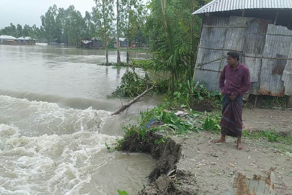 কুড়িগ্রামে ধরলার পানি বিপৎসীমার উপরে