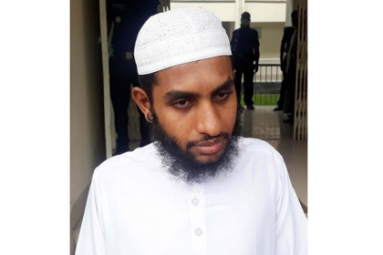 গৌরনদীতে শিশু শিক্ষার্থীকে লাঠিপেটা করায় শিক্ষক গ্রেফতার 