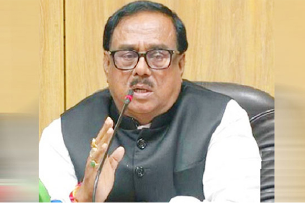 অসাধু ব্যবসায়ীদের বিরুদ্ধে শক্ত অবস্থান নেয়া হয়েছে : খাদ্যমন্ত্রী