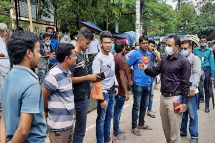 চট্টগ্রামে মাস্ক পরিধান না করায় ৫০ জনকে জরিমানা  