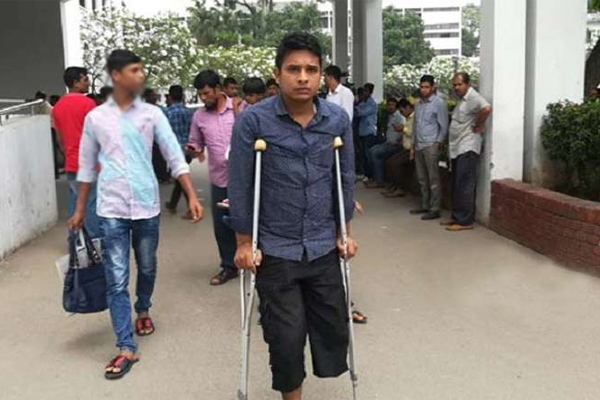 পা হারানো রাসেলের ক্ষতিপূরণের রায় বৃহস্পতিবার