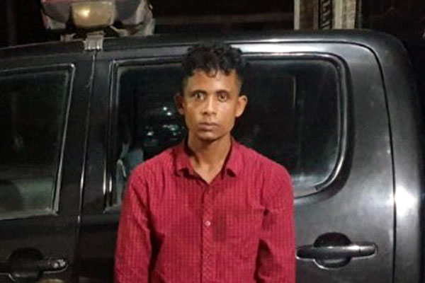 প্রধানমন্ত্রীর পিএসও পরিচয়ে প্রতারণা!