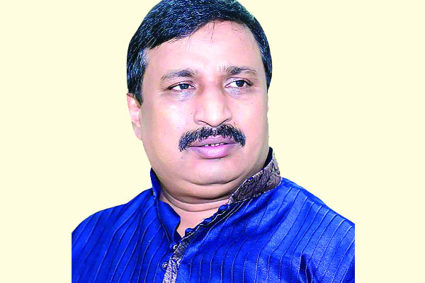 দলীয় ও সামাজিক কর্মকাণ্ডে নিয়োজিত ছিলাম