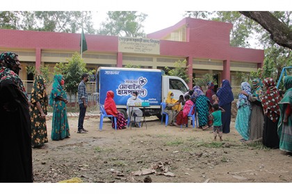 প্রত্যন্ত এলাকার সুবিধাবঞ্চিতদের পাশে স্যাভলন মোবাইল হাসপাতাল