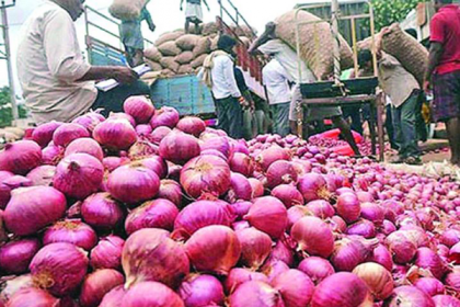চট্টগ্রাম বন্দরে পাকিস্তানের ১৭৫ টন পিঁয়াজ খালাস