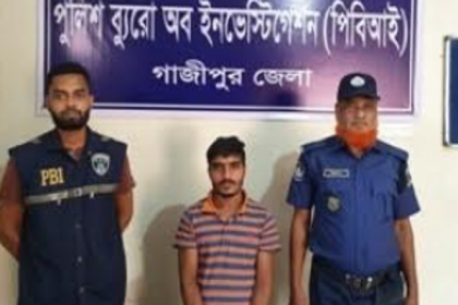 মরিচের গুড়া ছিটিয়ে ও কুপিয়ে দম্পতি খুন, ভাগ্নি জামাই গ্রেফতার