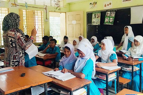 ঘরে বসেই বদলি হতে পারবেন প্রাথমিকের শিক্ষকরা