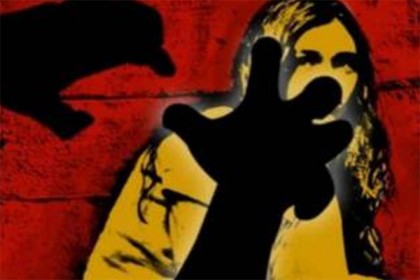 পাঁচ সন্তানের জননীকে শ্রমিক লীগ নেতার ধর্ষণ !