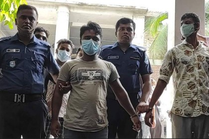 নারীকে বিবস্ত্র করে নির্যাতনের মূলহোতা দেলোয়ার রিমান্ডে
