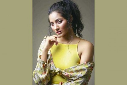 'ভালোবাসার প্রজাপতি' চলচ্চিত্রে নবাগত প্রিয়মনি