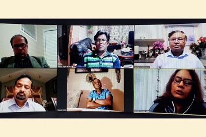 নারীর প্রতি সামাজিক অনাচা‌রের বিরু‌দ্ধে কানাডায় প্রতিবাদ