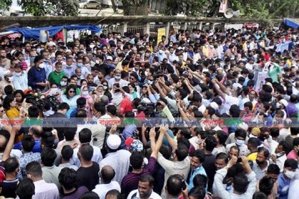 সরকার ক্ষমতায় থাকার সকল অধিকার হারিয়েছে : ফখরুল
