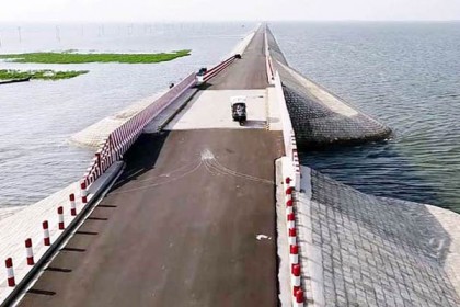 হাওরবাসীর স্বপ্নের 'আবুরা সড়ক' উদ্বোধন করলেন প্রধানমন্ত্রী