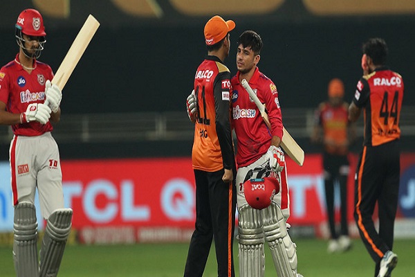 হায়দরাবাদের কাছে হেরে টানা ৪ ম্যাচে হার পাঞ্জাবের