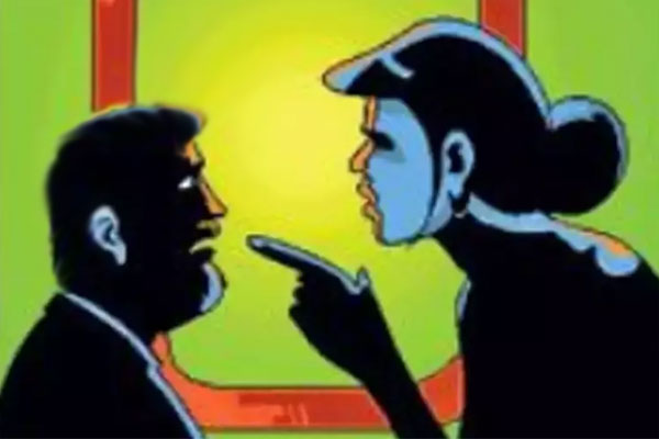 নিঃসন্তান থেকে দ্বিতীয় বিয়ের প্রস্তুতি, স্ত্রীর লাথিতে স্বামীর মৃত্যু