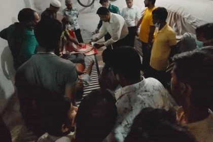 বহুতল ভবন থেকে লাফিয়ে পড়ে ব্যাংক কর্মকর্তার আত্মহত্যা