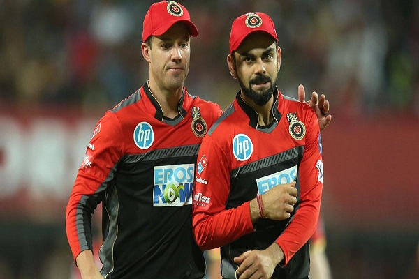 ডি ভিলিয়ার্সকে 'সুপারহিউম্যান' আখ্যা দিলেন কোহলি