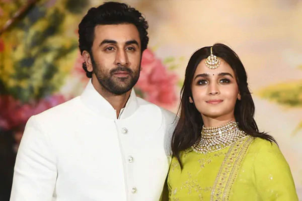 রণবীর-আলিয়ার বিয়ের গুঞ্জন, বেরিয়ে এলো আসল খবর!