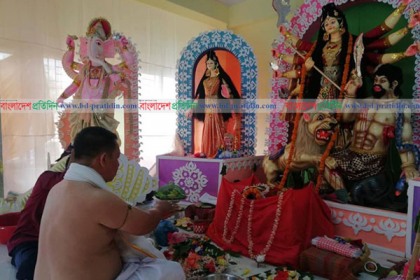 এবারের দুর্গাপূজায় শোভাযাত্রা ও প্রসাদ বিতরণ নিষেধ