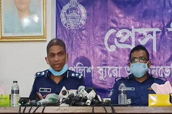 এসআই আকবরকে ধরতে ইমিগ্রেশনে পিবিআইয়ের চিঠি