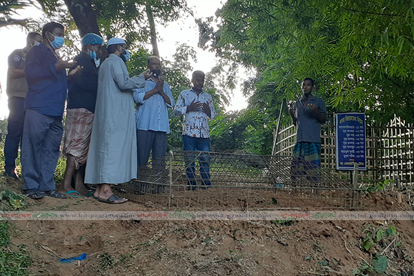 দ্বিতীয়বার দাফন করা হলো রায়হানের মরদেহ