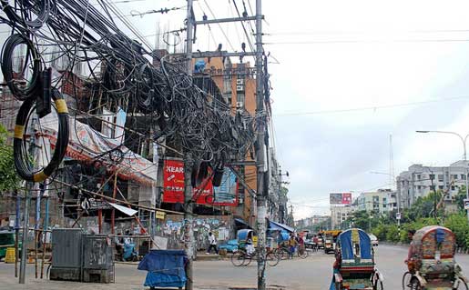 কাল থেকে ৩ ঘণ্টা বন্ধ থাকবে ডিস-ইন্টারনেট, বাড়ছে উদ্বেগ-উৎকণ্ঠা