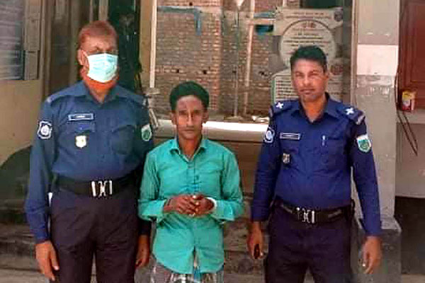 শেরপুরে গৃহবধূর ধর্ষককে গণধোলাই, অতঃপর...