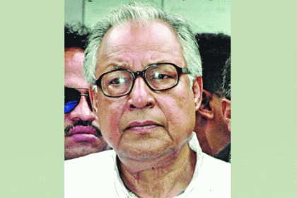 দেশের গণতন্ত্র মুমূর্ষু অবস্থায়
আছে: নজরুল ইসলাম খান