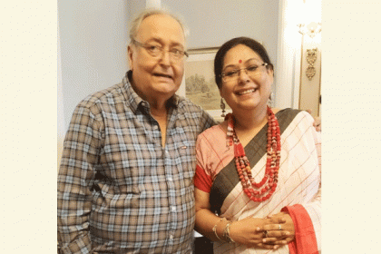 ডাকলে বাবা চোখ খুলে তাকাচ্ছেন, বাংলাদেশ প্রতিদিনকে সৌমিত্র কন্যা