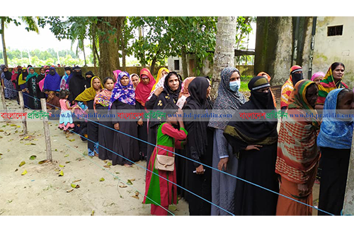 শ্রীমঙ্গলে উপনির্বাচনে ভোটারদের স্বতঃস্ফূর্ত অংশগ্রহণ