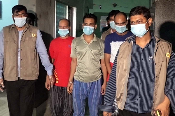খুলনায় ট্রিপল হত্যাকাণ্ডে তিন জনের স্বীকারোক্তিমূলক জবানবন্দি