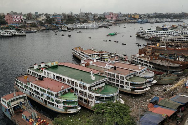 নৌযান শ্রমিকদের মাসে ২ হাজার করে টাকা দেবে বসুন্ধরা গ্রুপসহ কয়েকটি প্রতিষ্ঠান