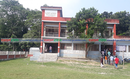 শিবচর উপজেলা পরিষদ উপনির্বাচনে ভোটার উপস্থিতি কম