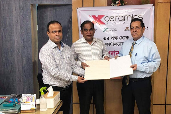 ডিবি অফিসে এন্টি স্লিপ টাইলস্ দিল এক্স সিরামিক্স গ্রুপ
