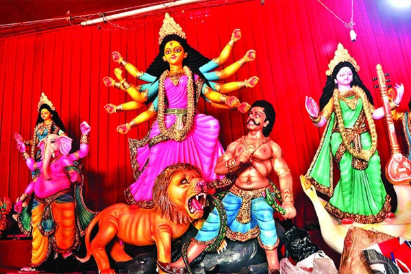 এবার পূজা মণ্ডপে সন্ধ্যার পর প্রবেশ করতে পারবে না দর্শনার্থী