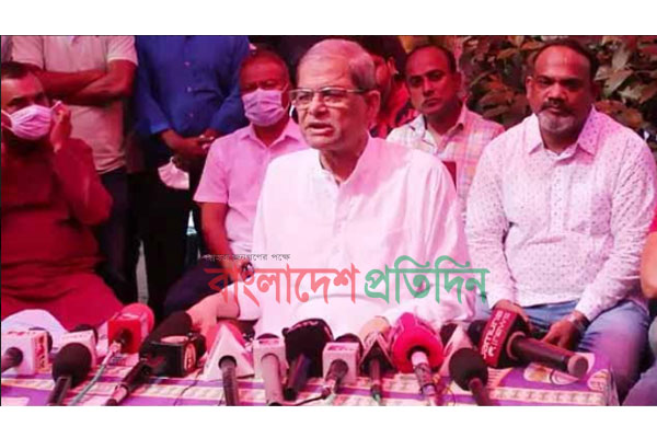 দেশে অর্থনৈতিক উন্নয়নের নামে ধোঁকাবাজি চলছে: মির্জা ফখরুল