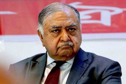 বহিষ্কার হতে পারেন ড. কামাল