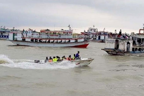 শিমুলিয়া-কাঁঠালবাড়ী নৌরুটে লঞ্চ-স্পিডবোট চলাচল বন্ধ 