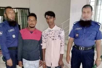 রাজাপুরে মা ইলিশ রক্ষায় ভ্রাম্যমাণ আদালতের অভিযান