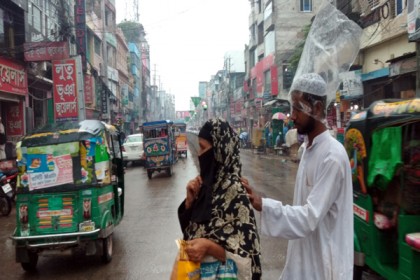 কুমিল্লায় বৃষ্টিতে ভোগান্তি