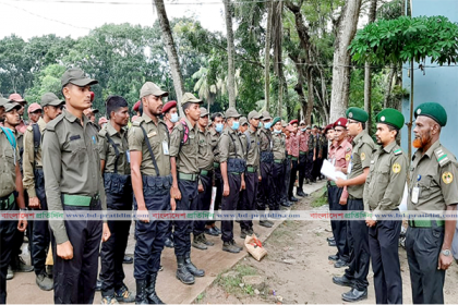 পূজামণ্ডপের নিরাপত্তায় আনসার বাহিনীর মোবাইল টিম