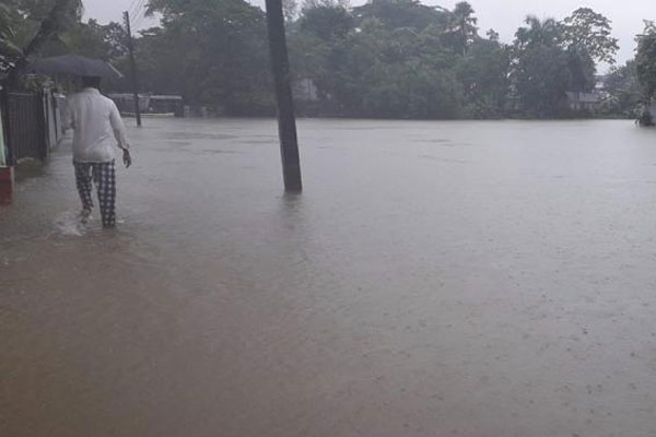 পটুয়াখালীতে রেকর্ড বৃষ্টি, নিখোঁজ ৫ যাত্রীর সন্ধান মেলেনি