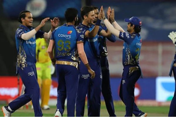 মুম্বাইয়ের কাছে হেরে আইপিএল অভিযান শেষ ধোনিদের